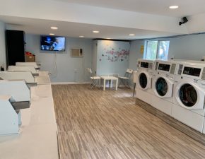 Sheldon Lake RV Resort laundry room